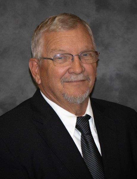 Les Dobbins Jr. - District 4